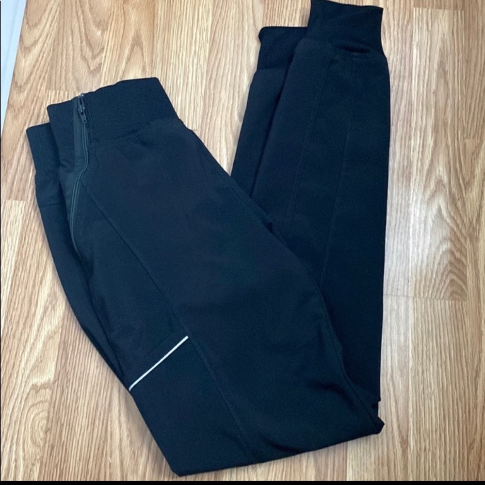 LAST DAY TO ORDER! Black scrub pants Cherokee size S tall Cherokee jogger